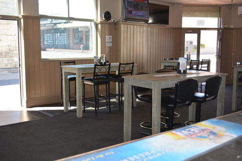 Commercial Hotel Motel Lithgow - Mackay Tourism 43