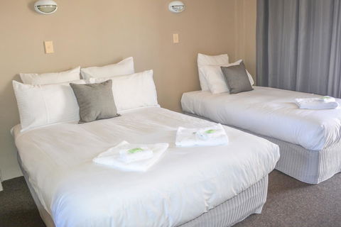 Commercial Hotel Motel Lithgow - Mackay Tourism 5