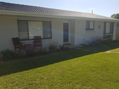 Golden Hill Cottage - Mackay Tourism 2
