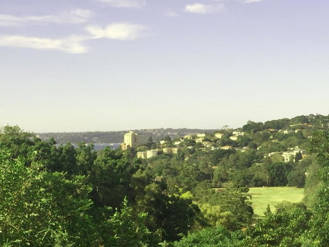 Luxury House In Bondi Junction - Mackay Tourism 15