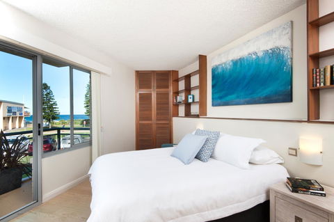 Waterview Beach Apartment - Mackay Tourism 7