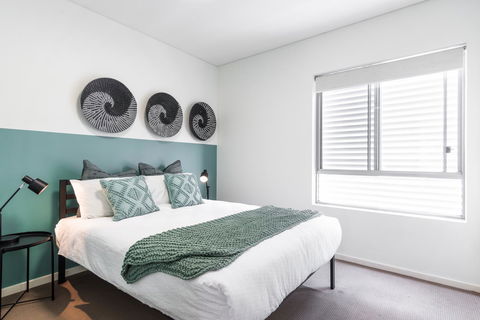 Large Light Luxe 3BDR 2BA Free Parking - Walk To Sydney Uni And RPA - Mackay Tourism 6