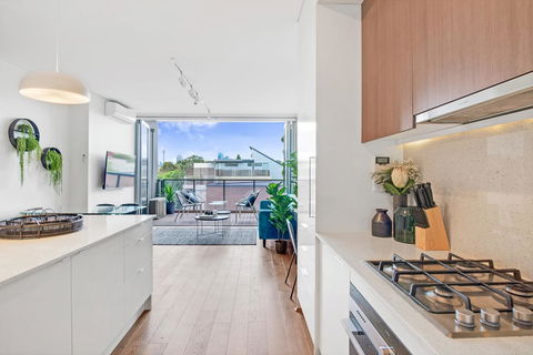 Large Light Luxe 3BDR 2BA Free Parking - Walk To Sydney Uni And RPA - Mackay Tourism 0
