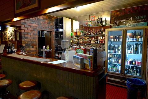 Winning Post Motor Inn - Mackay Tourism 18