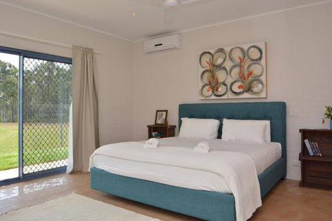 JE Guesthouse, Central To All The Hunter Valley Has To Offer - Mackay Tourism 20