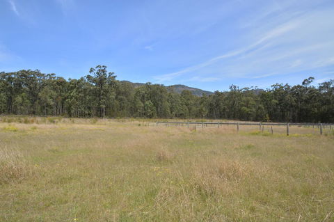 JE Guesthouse, Central To All The Hunter Valley Has To Offer - Mackay Tourism 42