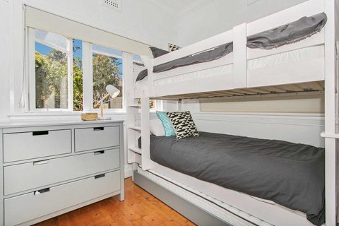 Seaspray - Manly Beach Apartment Close To The Sand - Mackay Tourism 10