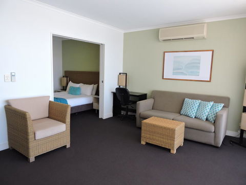 BASE Holidays - Ettalong Beach Premium Apartments - Mackay Tourism 9