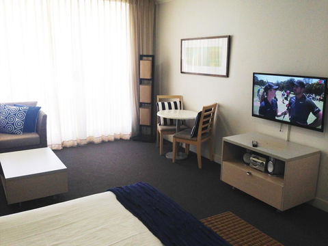 BASE Holidays - Ettalong Beach Premium Apartments - Mackay Tourism 40