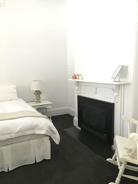 99 Hill Street Apartments - Mackay Tourism 3