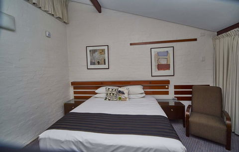 The Apple Inn - Mackay Tourism 5