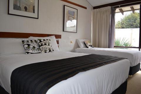 The Apple Inn - Mackay Tourism 21