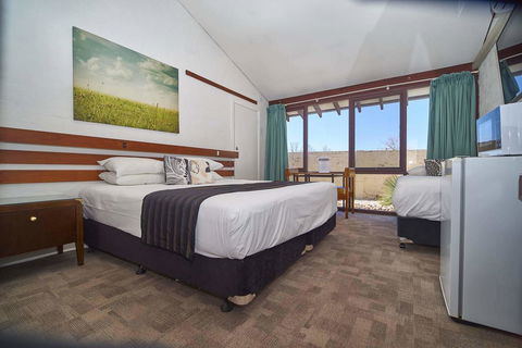 The Apple Inn - Mackay Tourism 1