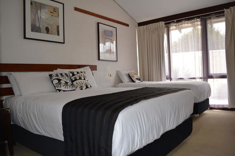 The Apple Inn - Mackay Tourism 25