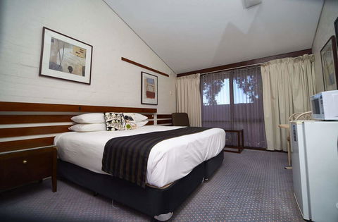 The Apple Inn - Mackay Tourism 6