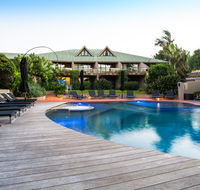 Beach Hotel Resort - Mackay Tourism