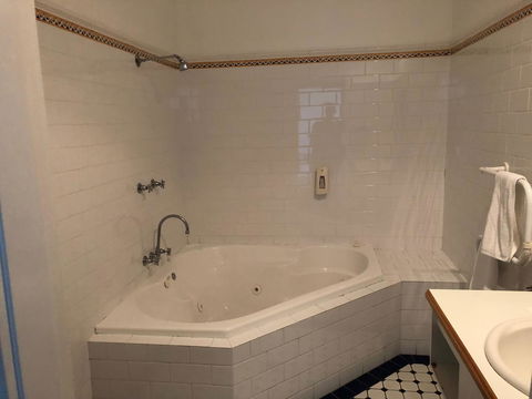 Squid\'s Ink Motel - Mackay Tourism 37