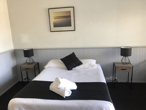 Squid\'s Ink Motel - Mackay Tourism 38