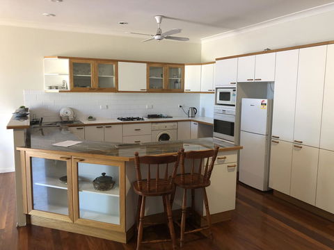 Squid\'s Ink Motel - Mackay Tourism 16