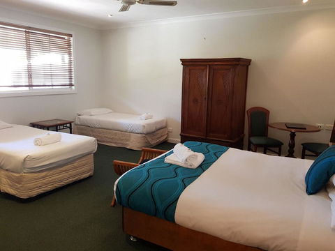 Squid\'s Ink Motel - Mackay Tourism 9