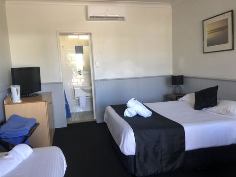 Squid\'s Ink Motel - Mackay Tourism 39
