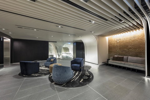 SKYE Suites Sydney - Mackay Tourism 12