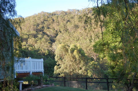 Cadair Cottages - Mackay Tourism 16