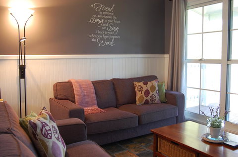 Cadair Cottages - Mackay Tourism 17