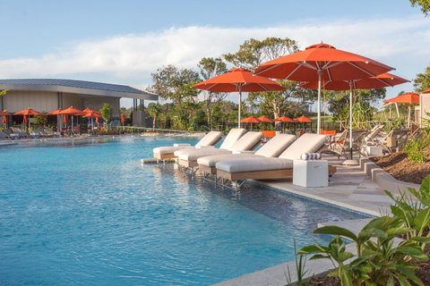 Elements Of Byron - Mackay Tourism 21