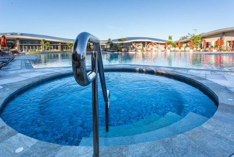 Elements Of Byron - Mackay Tourism 17