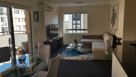 Liv Arena Apartments Darling Harbour - Mackay Tourism 30