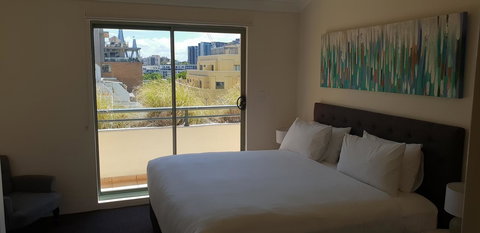 Liv Arena Apartments Darling Harbour - Mackay Tourism 14