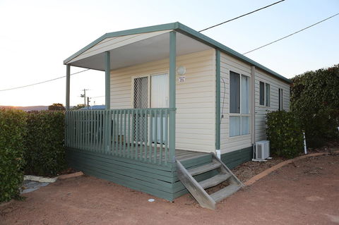 Crestview Tourist Park - Mackay Tourism 25