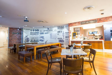 Furama Darling Harbour - Mackay Tourism 44