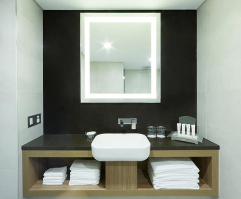 Furama Darling Harbour - Mackay Tourism 31