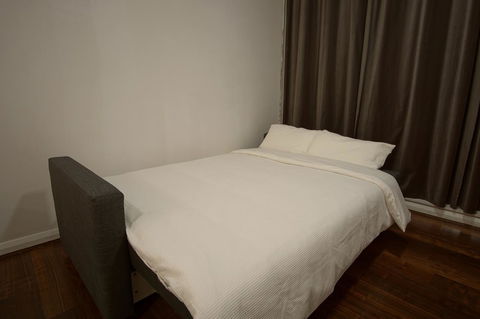 Cosy Apartment In Central Sydney - Mackay Tourism 5