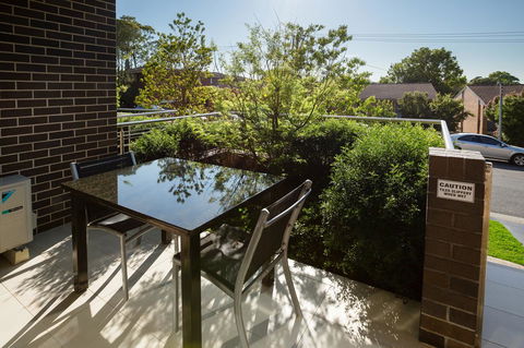 Charlestown Executive Apartments - Mackay Tourism 5