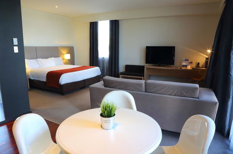 Alpha Hotel Eastern Creek - Mackay Tourism 22