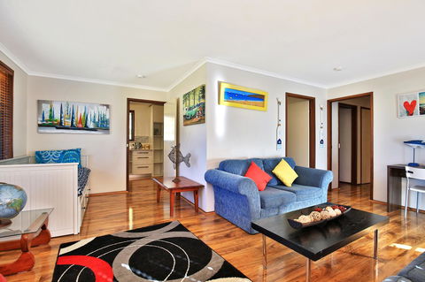 Sandy Toes Beach House Jervis Bay - 2min To Beach - Mackay Tourism 5