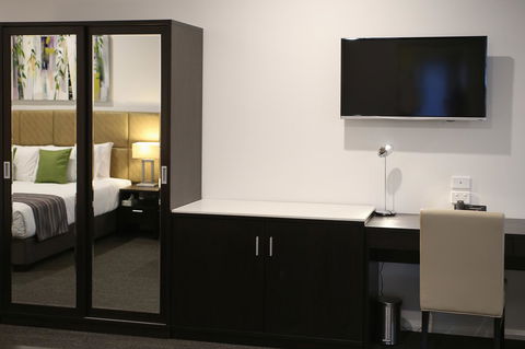 Best Western Plus Bolton On The Park - Mackay Tourism 13