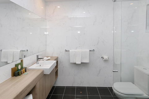 Best Western Plus Bolton On The Park - Mackay Tourism 10