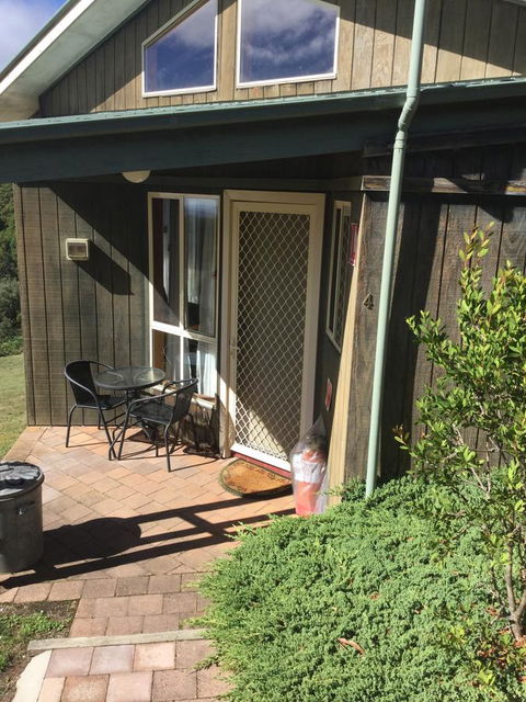 Jenolan Cabins - Mackay Tourism 14