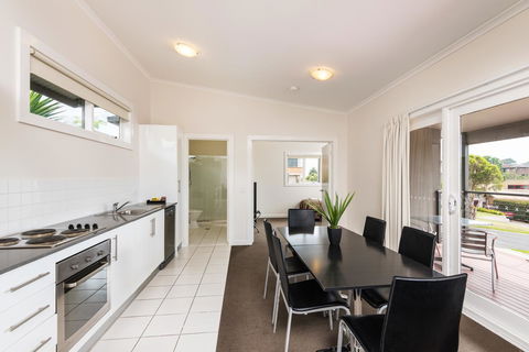 Horizon Holiday Apartments - Mackay Tourism 0