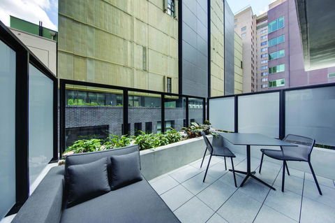 Vibe Hotel Sydney Darling Harbour - Mackay Tourism 14