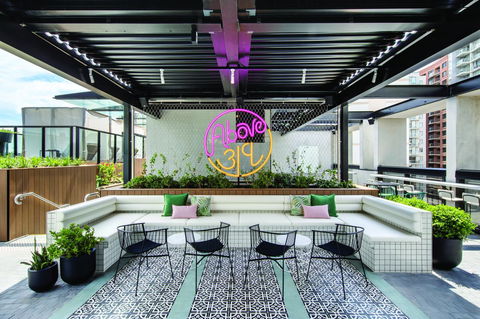 Vibe Hotel Sydney Darling Harbour - Mackay Tourism 7