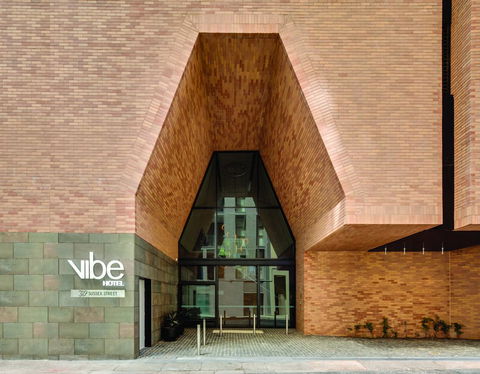 Vibe Hotel Sydney Darling Harbour - Mackay Tourism 4