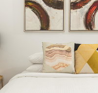 Elegant family home close to harbour and views - Mackay Tourism