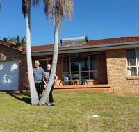 Twin Palms Holiday House at Lighthouse - Mackay Tourism