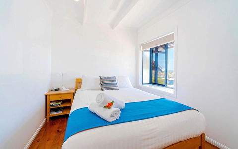 Coast Yamba - Adults Only - Mackay Tourism 5