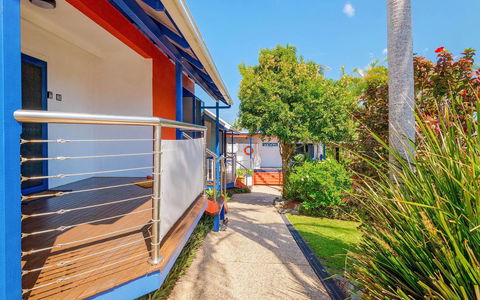 Coast Yamba - Adults Only - Mackay Tourism 23